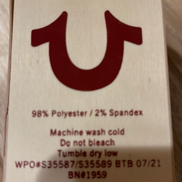 True Religion 2 Pack Crew Socks - Picture 5 of 6